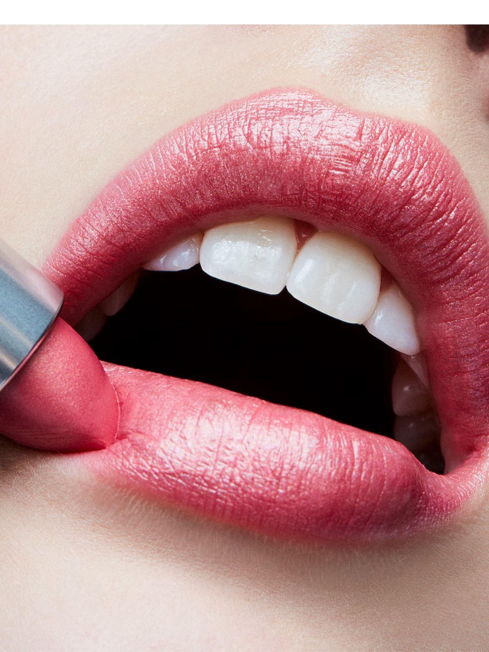 Mac Cosmetics 303 Bombshell Frost Lipstick